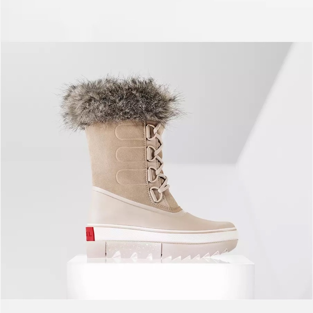 Sorel Joan of Arctic : Ready for Anything Fur-Lined Winter Boots